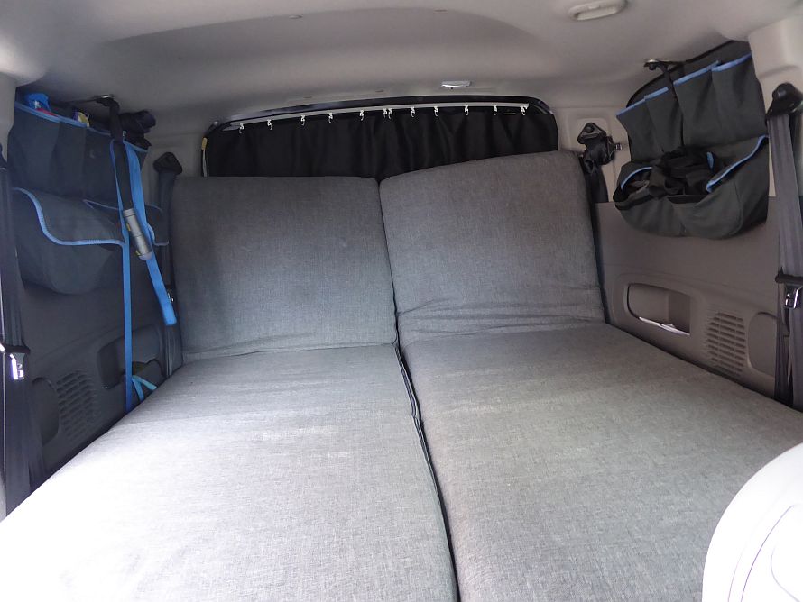 Nissan NV200 Lounge-Sofa